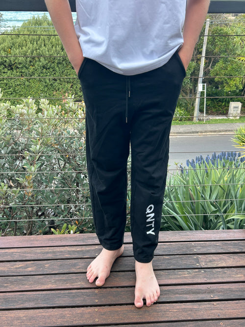 QNTY Loose Fit Fleece Pants