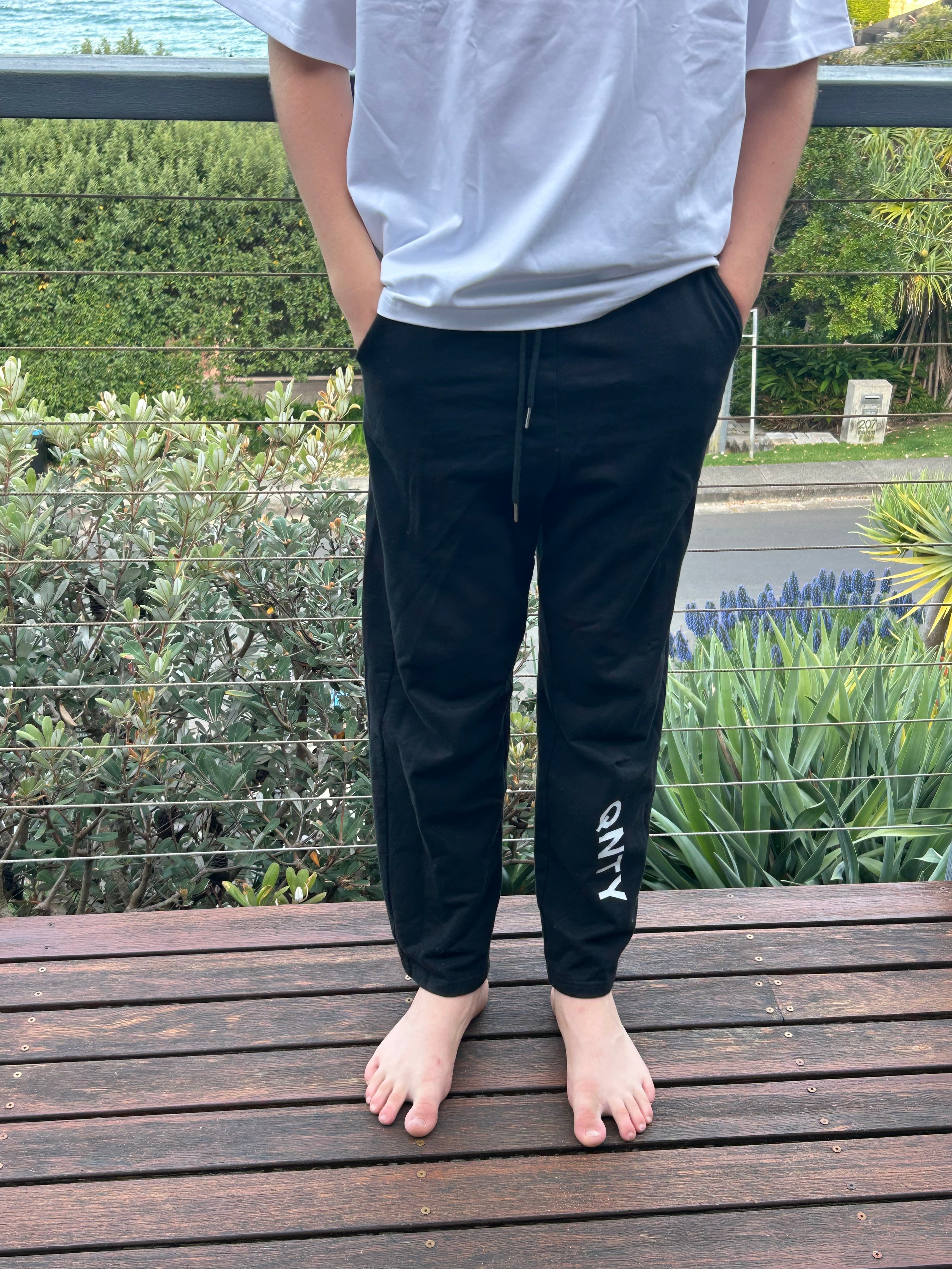 QNTY Loose Fit Fleece Pants